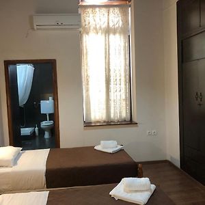 Zimmer mit zwei Einzelbetten